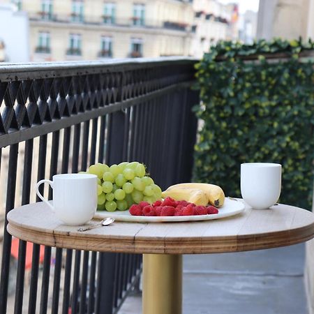 Luxueux Appartement Avec Balcon, Champs Elysees Paris Exterior photo